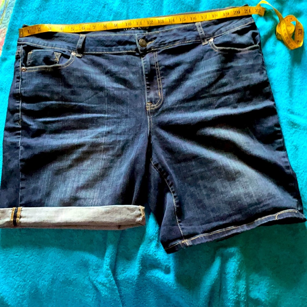 EUC MAURICES Plus Size Denim Shorts, Size 20W